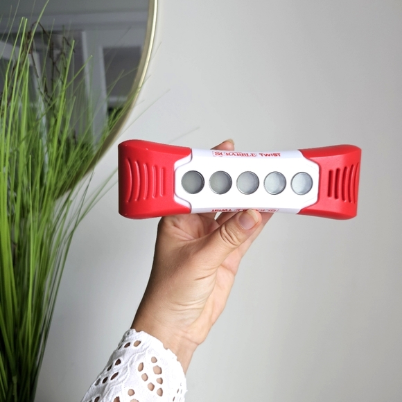 Hasbro 2014 SCRABBLE TWIST Crossword Pass & Play Word Game Tested Working - Picture 10 of 11